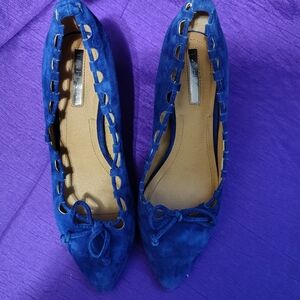 Tahari Royal Blue Suede Kitten Heels